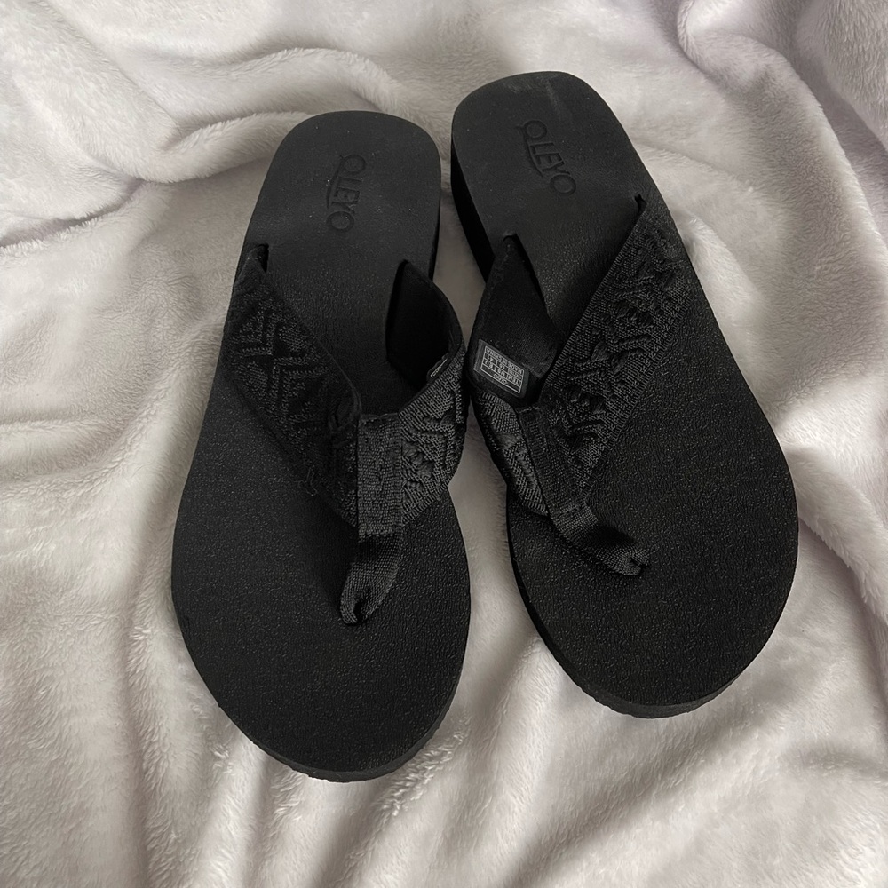 Flip flops, brand new